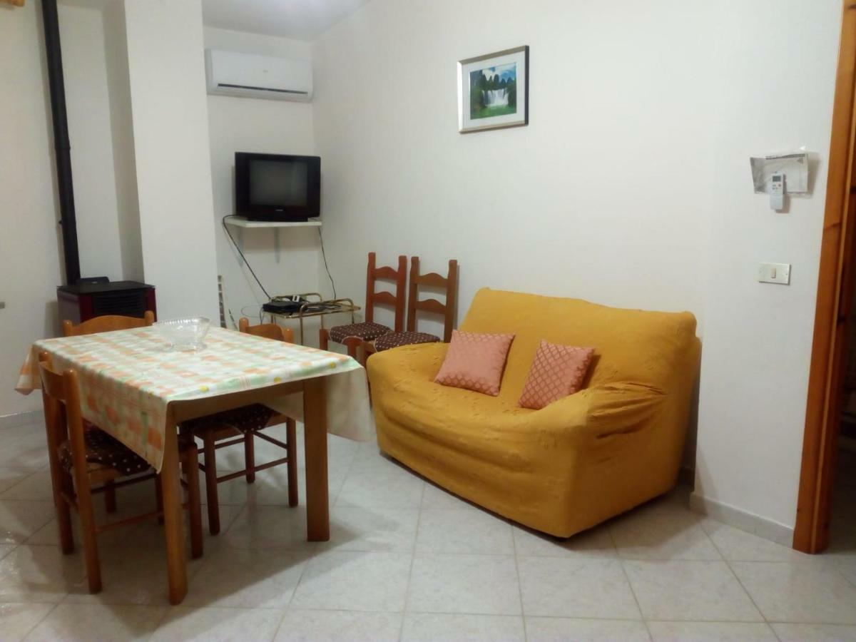 Santu Luisu Iun P2230 Appartement Galtellì Buitenkant foto